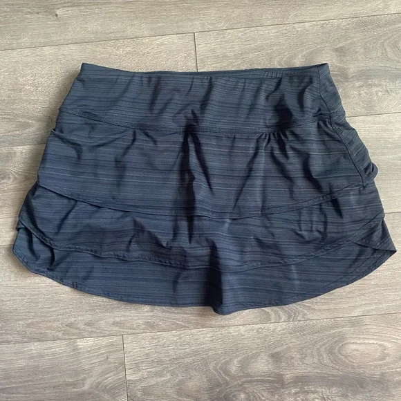Athletica Stripe Swagger Skort Tennis Skirt Medium H90 - Picture 2 of 6
